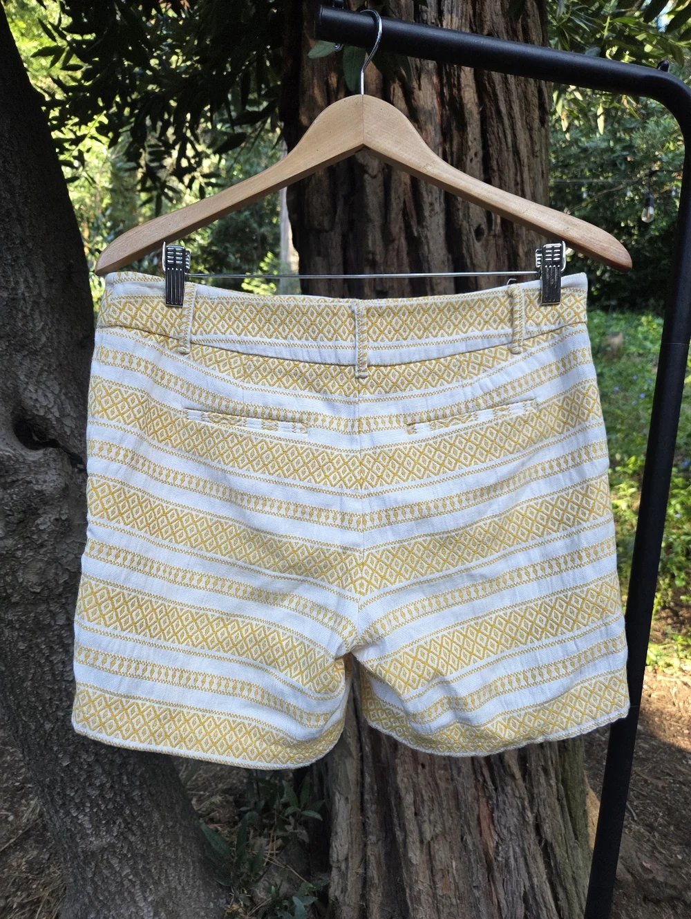 LOFT Yellow‎ And White Patterned Shorts